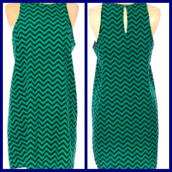 Everly Chevron Navy and Green Dress - Picture 1 of 8